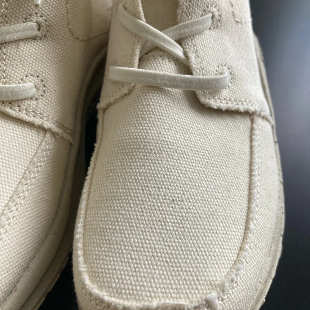 NWT HOLO Footwear ECO Canvas Slip-On Sneakers Size 5 Ivory